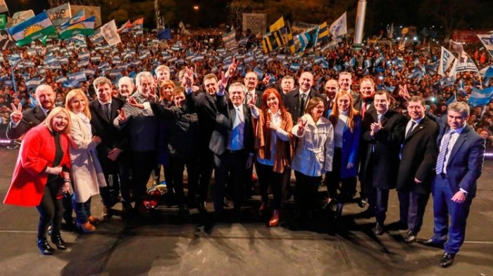 acto-Cristina-Kirchner-y-Alberto-Fernandez-en-Rosario-Frente-de-Todos-10